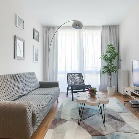 Tendency 6 Apartment *